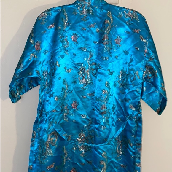 Sirulyi robe - Picture 6 of 8